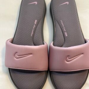 Nike Women's Ultra Comfort Pink Slide NEW W/O TAGS Size 10